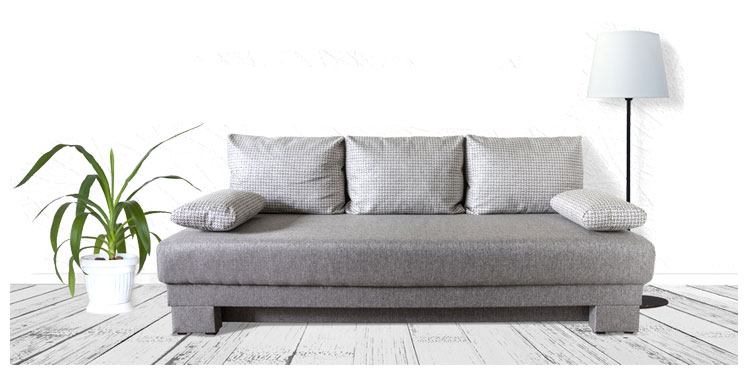 Mit der andsafe Hausratversicherung Couch und Lampe bestens abgesichert