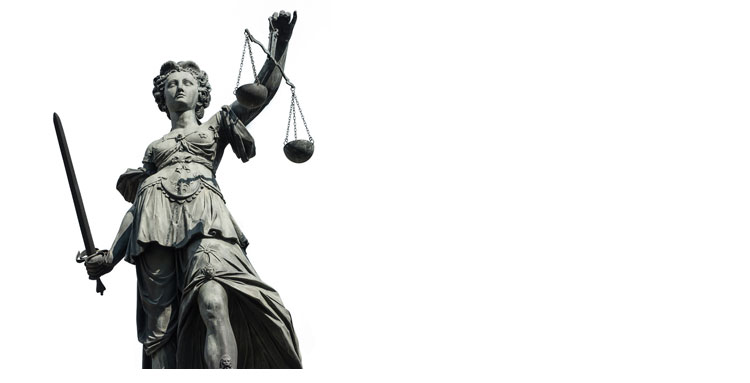 Mit der Roland Versicherung Rechtsschutzversicherung steht Ihnen Justitia immer bei